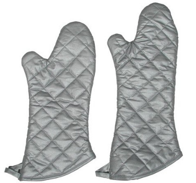 Wholesale Washable Silver Oven Mitts Heat Insulation Cut Resistant With  Firm Grip from china suppliers