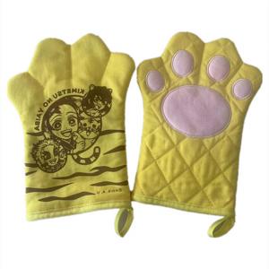 Wholesale New Design Cartoon Tiger Paw Cotton Oven Gloves Heat Resistant For Baking from china suppliers
