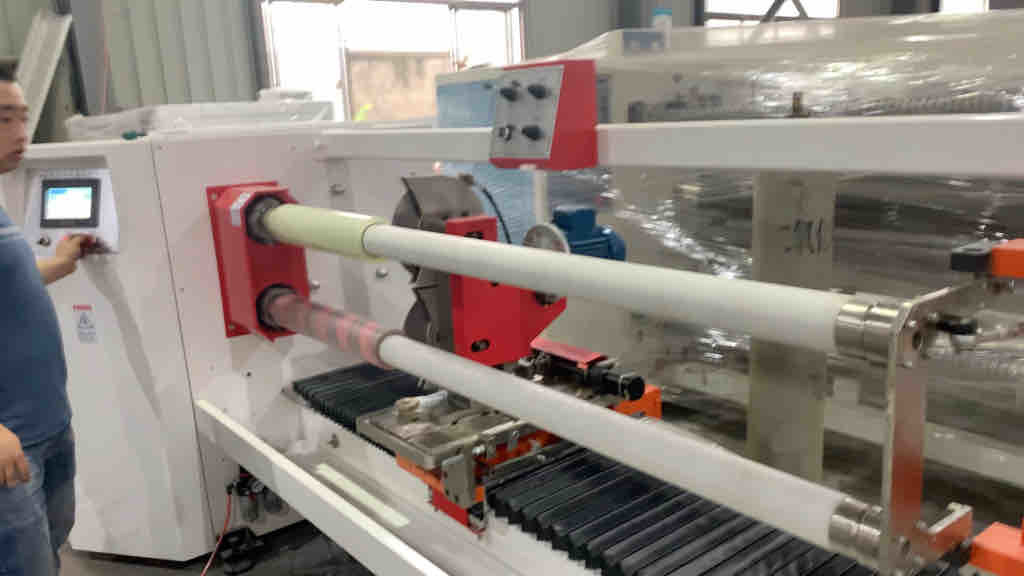 Wholesale Automatic Fiberglass Cloth 1300mm Fabric Roll Cutting Machine from china suppliers