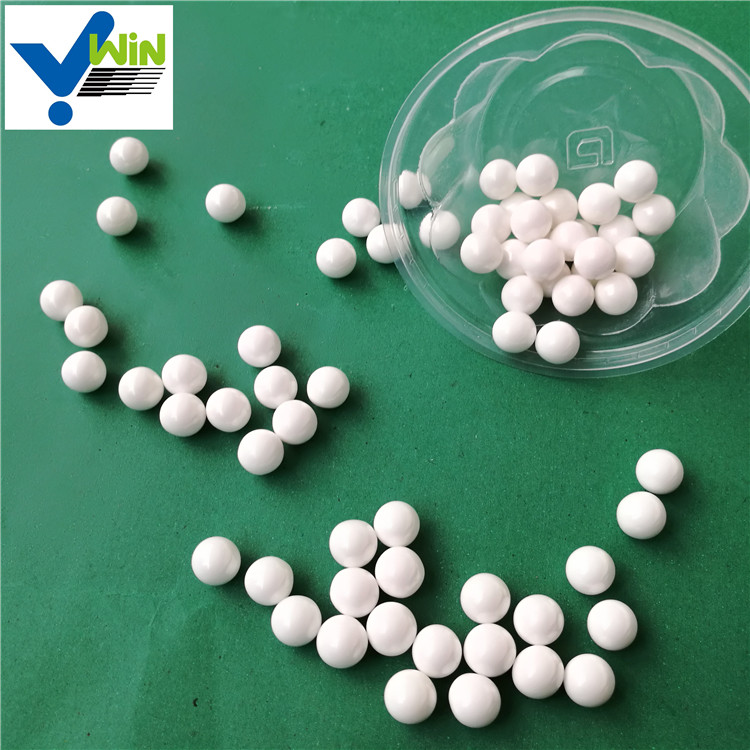 Wholesale High purity white zirconia ceramic grinding ball used in mill machine from china suppliers