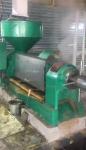 Groundnut / Cotton Oil Seed Press Machine Pre Press Expeller