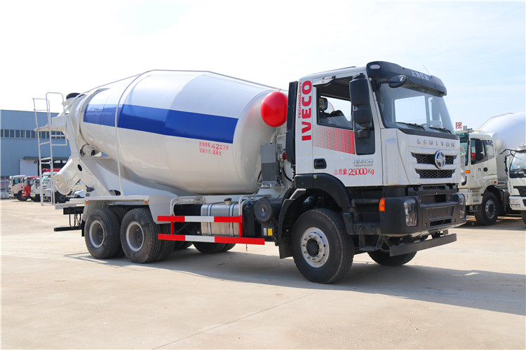 Red Color 6x4 Sinotruk Concrete Mixer Tank Truck 6 - 8M3 Euro2 336hp LHD