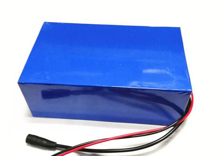 Intelligent Electronics 20Ah 24V Lithium Ion Battery Pack Series Parallel Connection