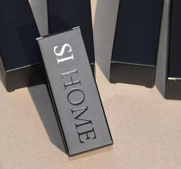 Customized lipstick printing UV packaging box perfume shower gel 10ML 5ML