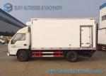 Load 3 T - 5 T JMC 4x2 frozen food delivery truck ISUZU Engine Load 80 Kw / 108
