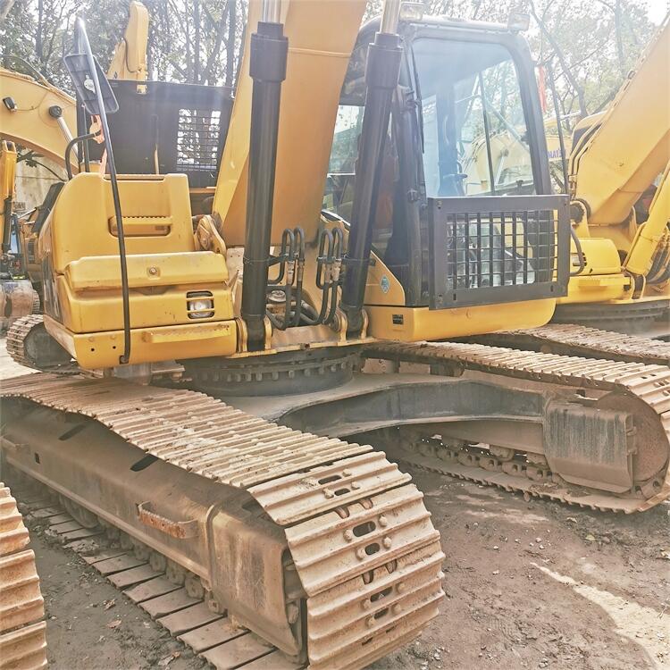 110 KW Japan Made Cat 323DL Excavator with 1.2 m3 Bucket Capacity and Original Color
