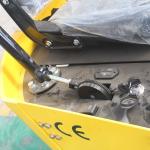 Yellow 0.8 Ton Mini Excavator 800kg Small Compact Digging Equipment
