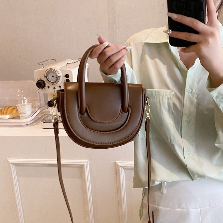 Solid Color Leather Saddle Bag Cowhide Small Portable Crossbody Closure Type Zipper Hasp
