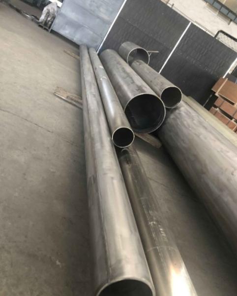18 Inch Seamless Steel Pipe SCH40 Wall Thickness Industrial Steel Pipe ASTM A200