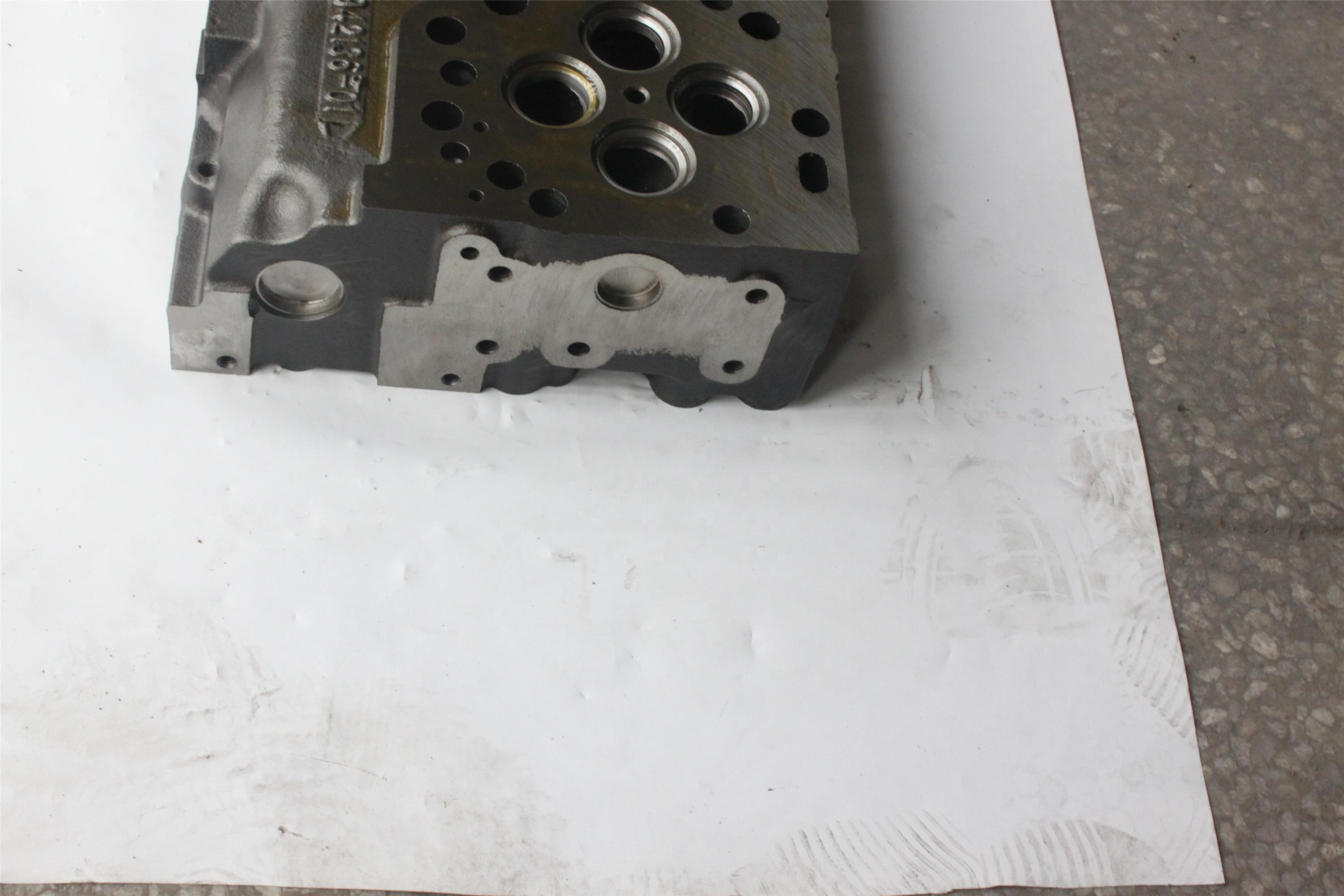 DCEC 6D114 Engine Cylinder Head Perfect for Repair/Replacement Needs