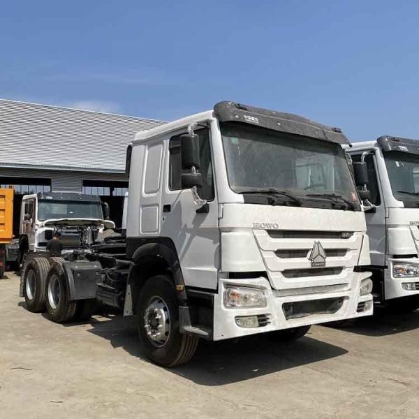 Used Sinotruk Howo 6x4 Mechanical Pump Tractor Truck Single Row Seat Tire 295