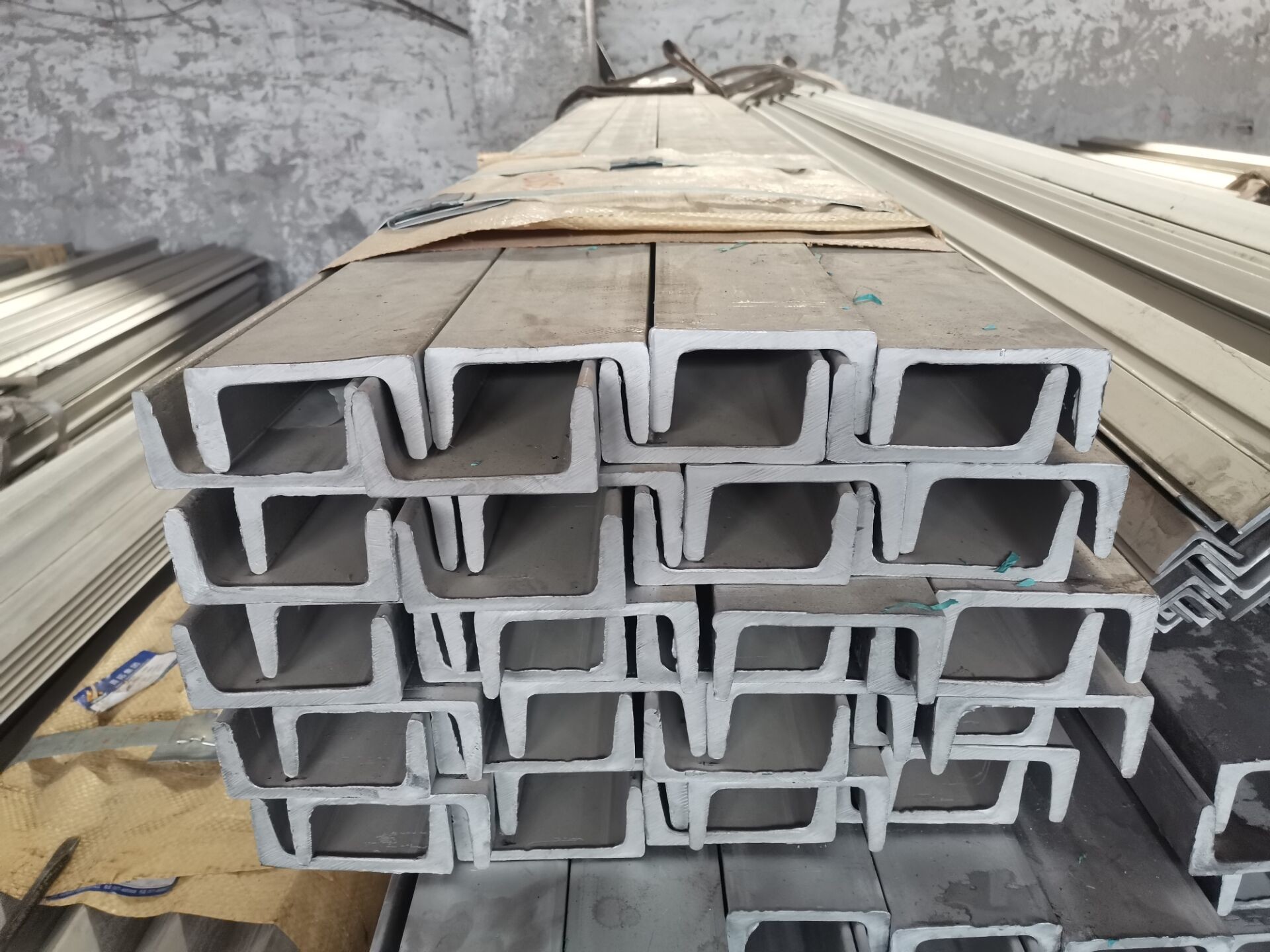 Astm A484 Stainless Steel I Beams Hot Rolled C Channel Metal