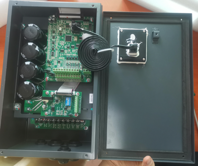 IP54 IP65 solar pump inverter DC voltage pumps drive Solar pump VFD with MPPT 0