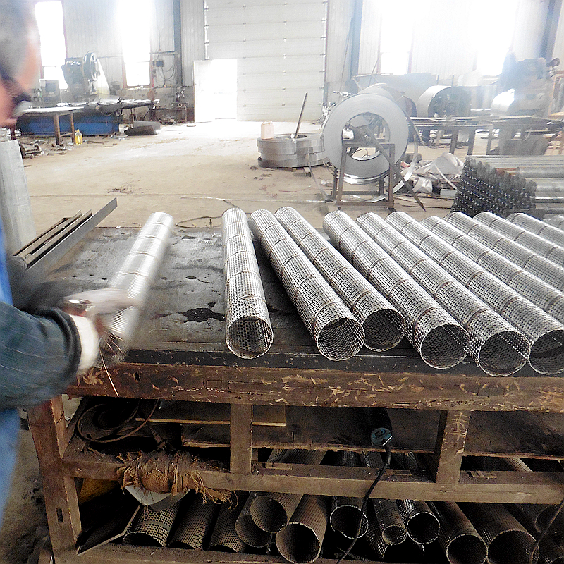 Filter tube Stainless Steel Spiral Welded 304 Stainless Steel Perforated Pipes Porous Metal Mesh Screens Tube 3