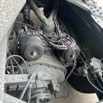 SINOTRUK HOWO SEMI TRAILER TRACTOR TRUCK HEAD WITH AIR CONDITIONER 60-70 TONS