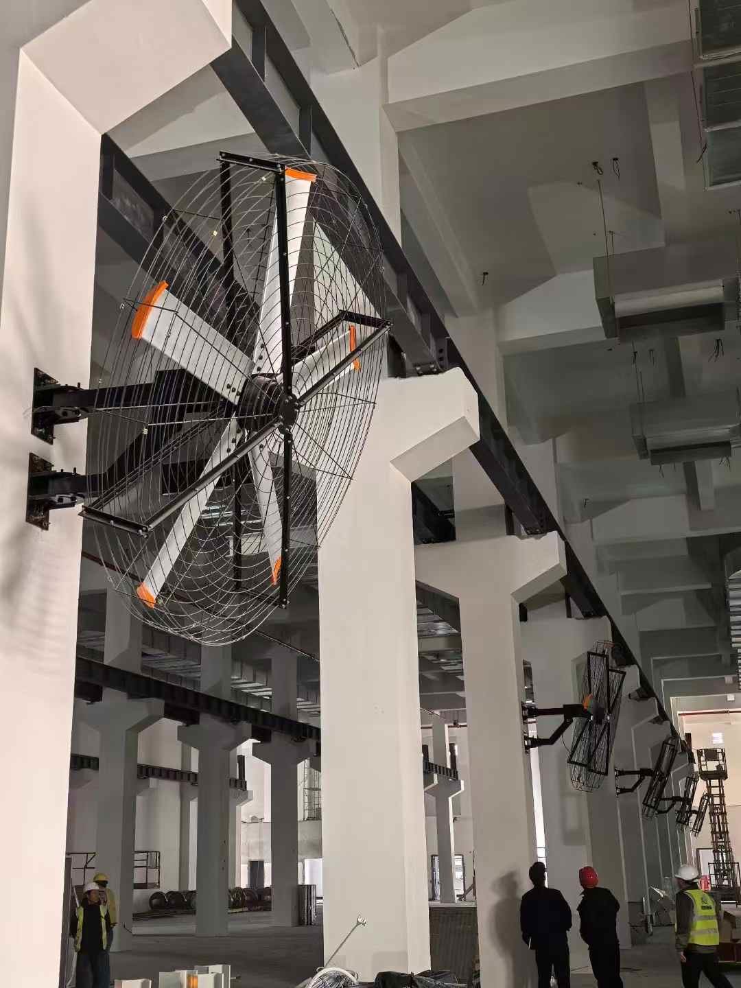 500Watt Fast Heat Dissipation Wall Mounted Warehouse Fans With CE Certificated