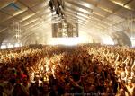 500 People Curved Outdoor Party Tents 20m * 40m Wind Load 100km/h