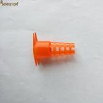 Wholesale Yellow plastic beekeeping queen cage Breeding Queen Bee Cage for