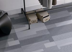 China Dark Grey Office Carpet Tiles Texture Scratch Proof Random Design 600x600mm on sale