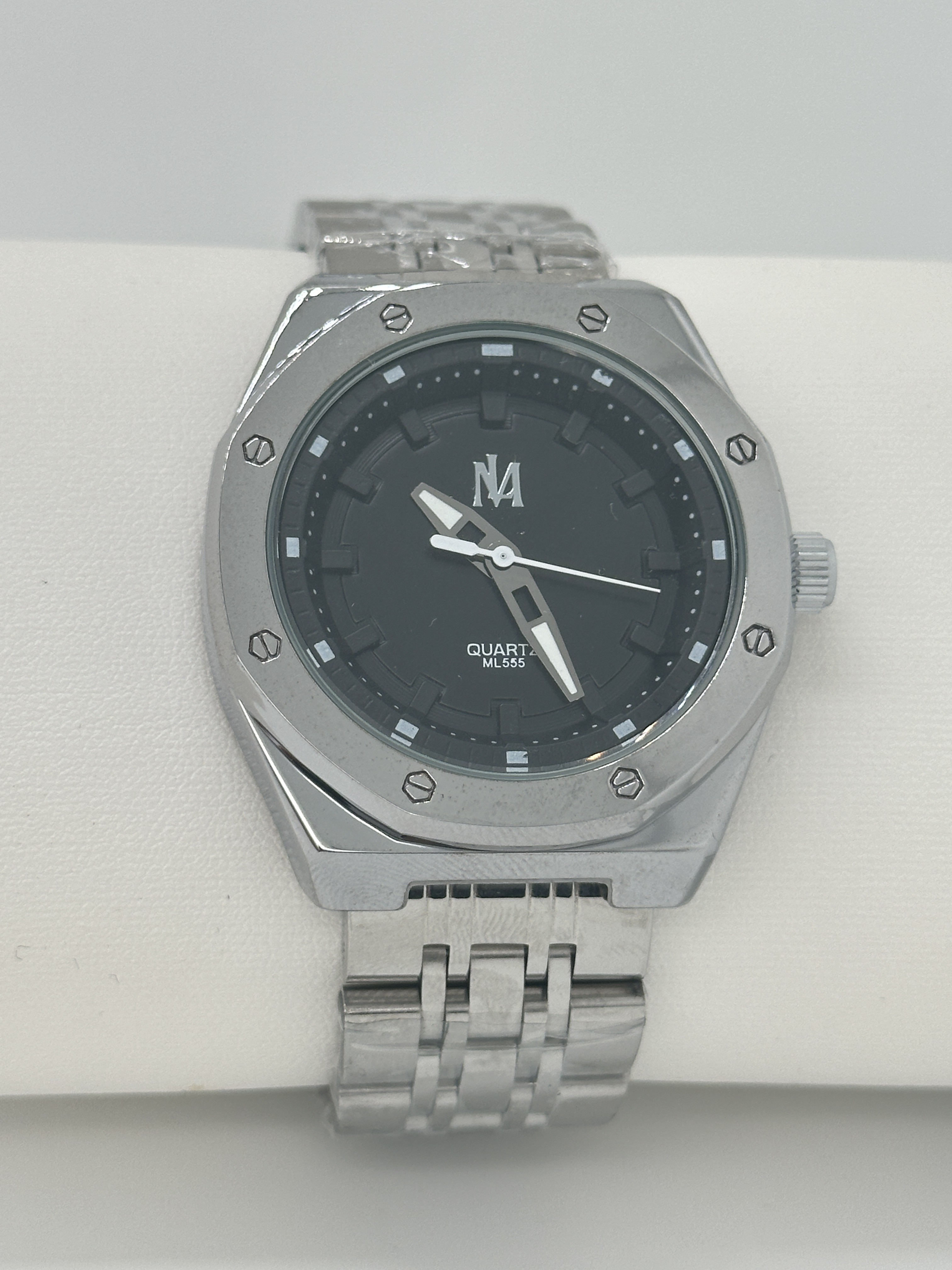 Men Watch Luxury Stainless Steel Quartz Wristwatch Birthday Anniversary Gift Watch