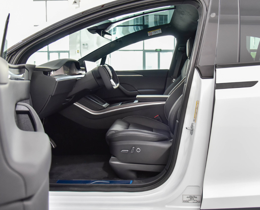 2023 Tesla Model X Three Motors All-Wheel-Drive Plaid Version 664KM 6 Seats SUV