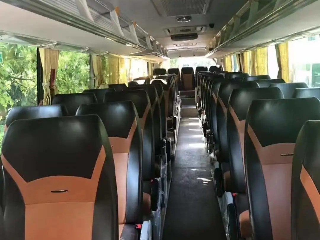 Second Hand Bus Big Luggage Compartment Rare Engine 375hp 56 Seats A/C Used Kinglong Bus XMQ6135 LHD/RHD