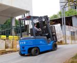 Blue Color 3 Ton Electric Lift Truck With Two Stage Mast Or Three Stage Mast