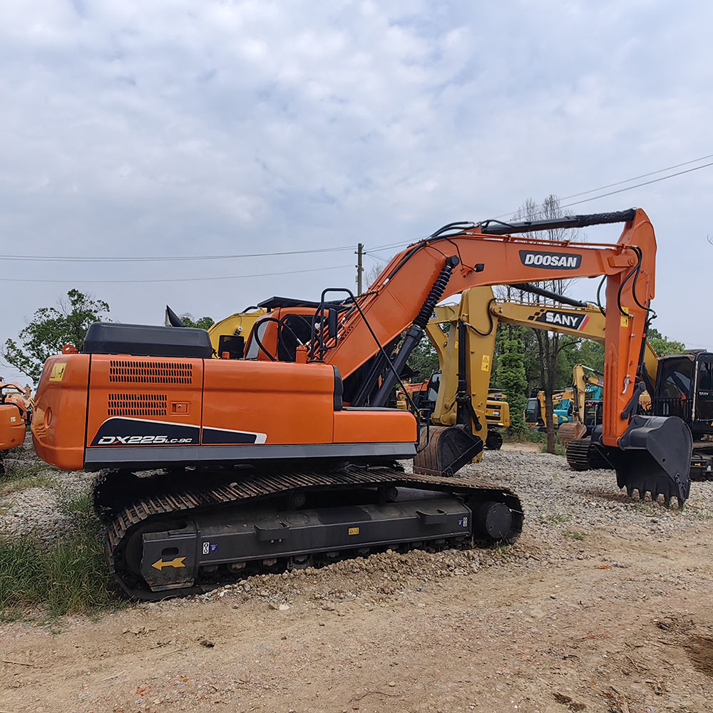 Used Original Korea Doosan DX225 Excavator 22 Ton Hydraulic Used Doosan Dx225 Excavator In China