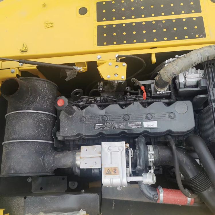 22 Ton Used Komatsu PC220-8 Excavators in Japan Good Condition and Low Operating Cost