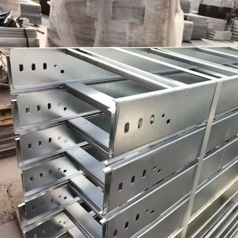 Heavy Duty Galvanized Steel Ladder Type Cable Tray System With 200kg Load Capacity