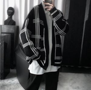 China 12GG Black And White Grid Mens Warm Sweaters Collarless Lazy Wind on sale