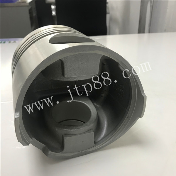 8DC9 Diameter 135mm Diesel Engine Piston Length 153mm For Excavator 1-12111-998-0