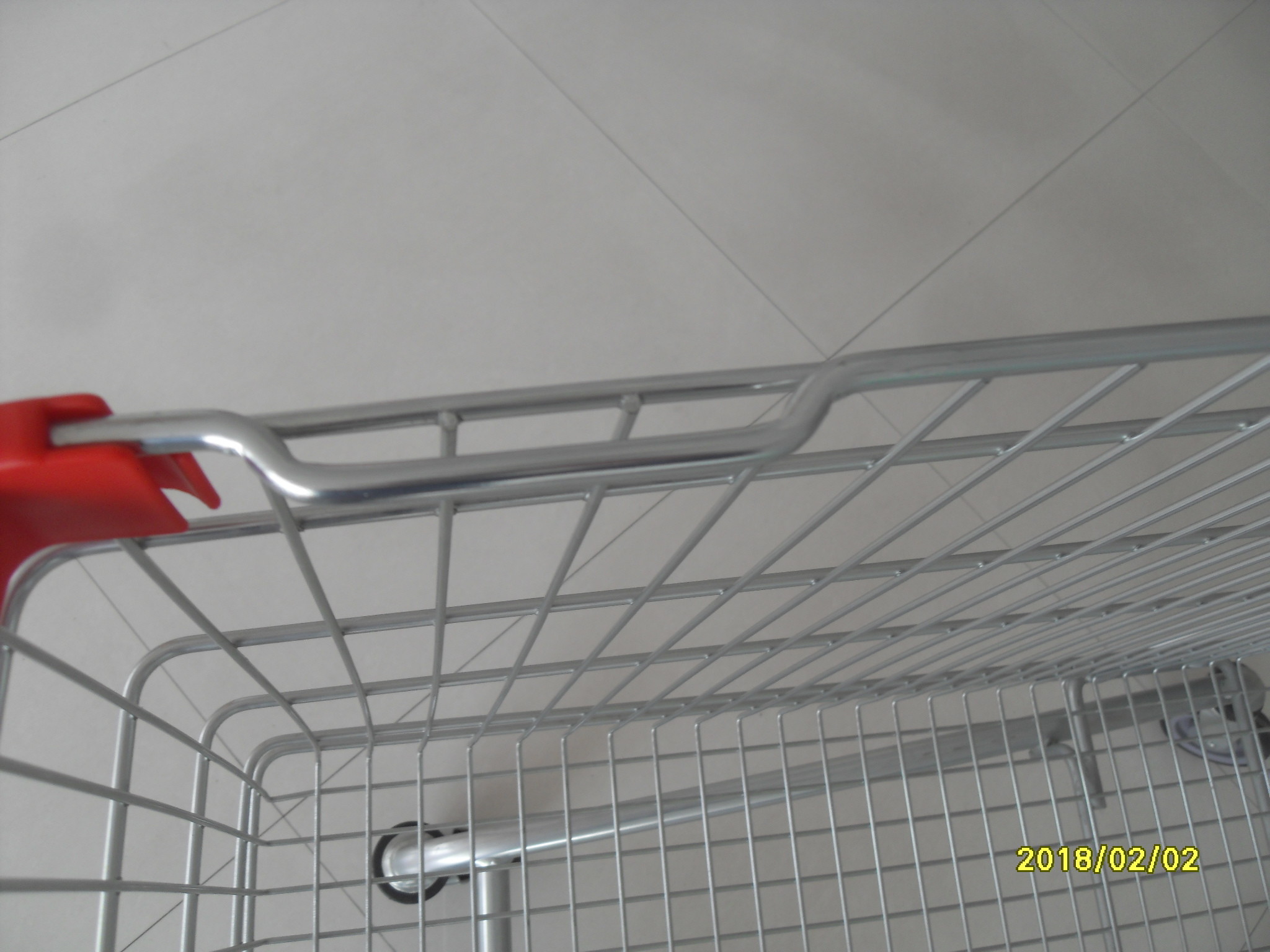 Zinc Plating Large Wire Shopping Carts 240L With Anti UV Handle Cap