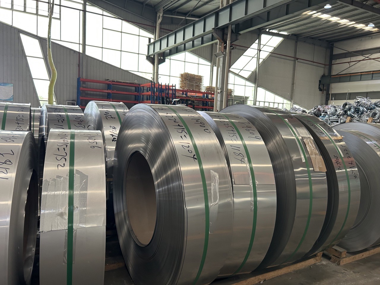Hairline JIS Stainless Steel Strip Roll 180mm 304 For Building Materials