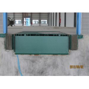 Green Standard Type Hydraulic Dock Leveler , Loading Dock Levelers
