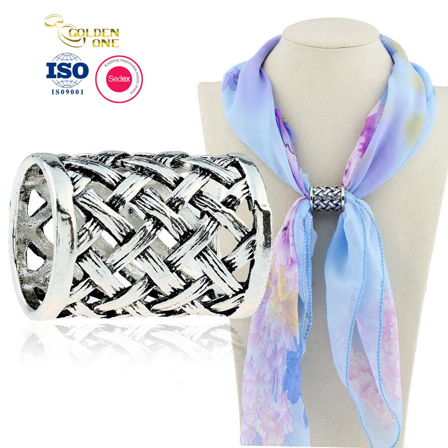 OEM Custom Logo Creative Design Silver Copper Soft Enamel Silver Slated Wedding Gift Silk Scarf Buckle for Women
