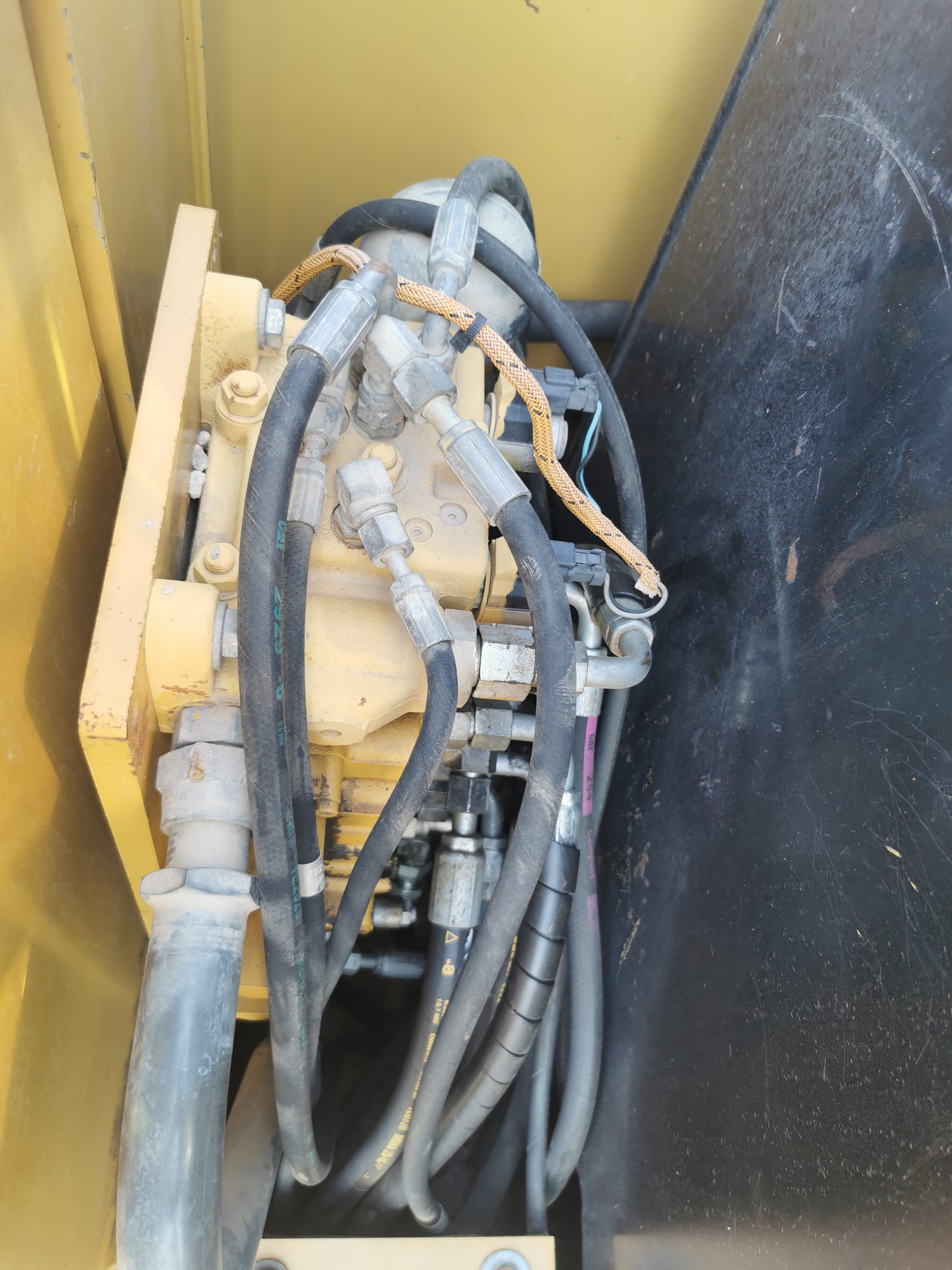 Hydraulic Cylinder Original Japan Cat 306E Used Excavator with 1900 Working Hours