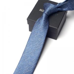 China Solid Mens Skinny Ties for Wedding Suits Woven Silk Ties in Sophisticated Gift Box on sale