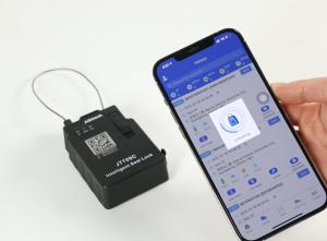 Wholesale Magnet Padlock Asset GPS Tracker 4G Container Locating GPS Electronic Seal from china suppliers