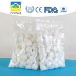 No Impurities Meet EP And BP Absorbent Medical Cotton Ball Consumable