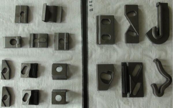 Plain Surface Carbon Steel KPO Type Rail Clip For DIN 536 And UIC 860 Standard Rail
