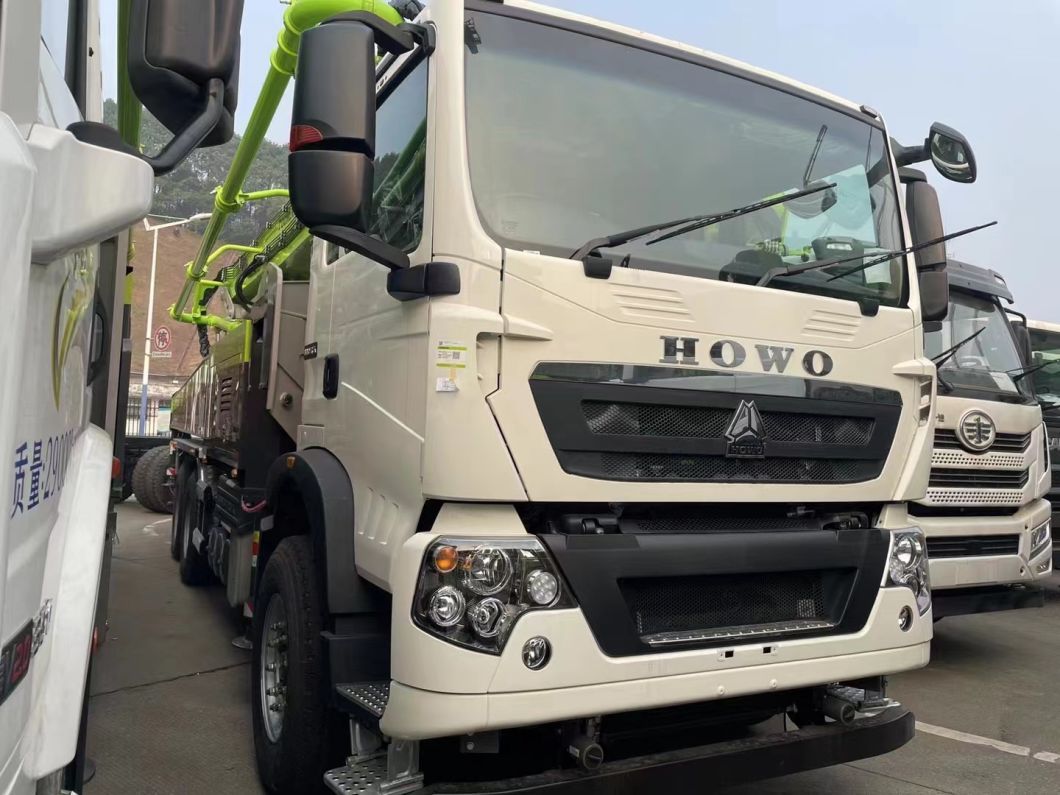 2016 Zoomlion 47m Truck Concrete Pump Heavy Equipment in Stock