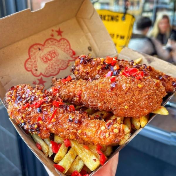 Custom burger boxes are eco-friendly biodegradable corrugated paper fast food packaging boxes