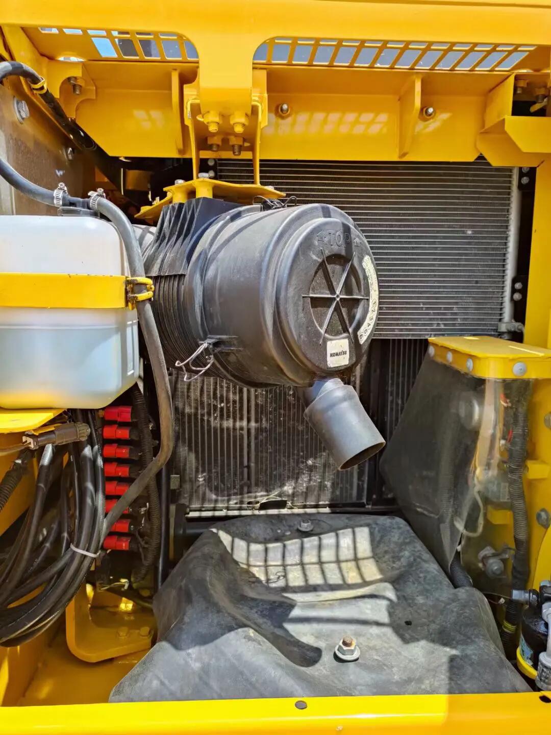 12TON Operating Weight Japanese Used Komatsu PC130-8 Excavator in Excellent Condition