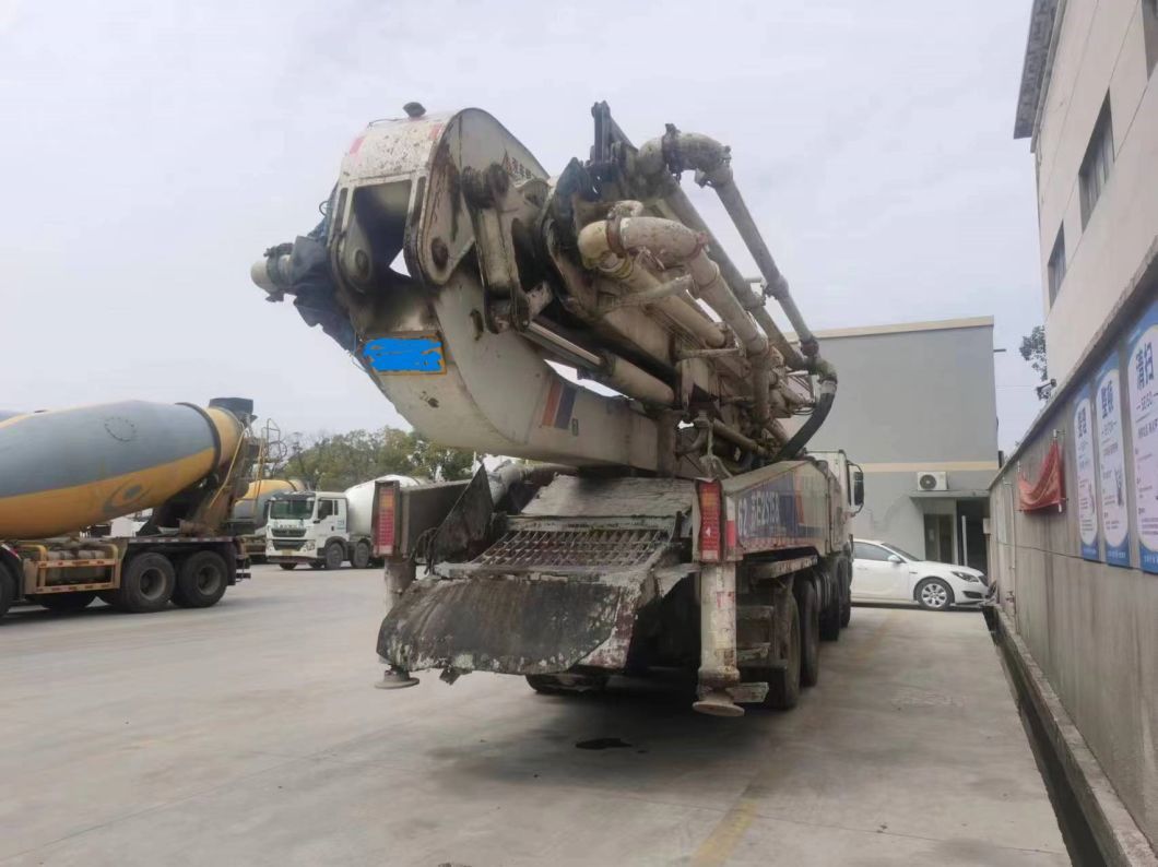 Zoomlion Used Concrete Pump Truck58 Meters Installed on Mercedes-Benz Cars for Sale