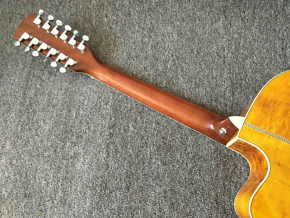 12 Strings Acoustic Guitar / guitar natural AAA Solid Spruce Body 43 inch Guitar Acoustic Fishman Pickups guitar