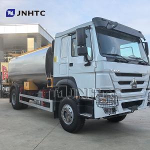 Wholesale HOWO 4X2 Road Construction Trailer Asphalt Distributor Truck With Spray Bar For Asphalt Priming from china suppliers