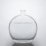 Custom Clear Flat 750ml Glass Bottle With Cork for Vodka Whiskey Gin Industrial