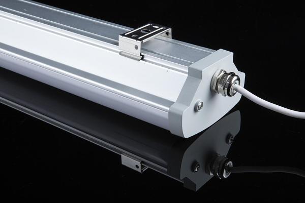 Quality 70w AC220-240V Beam Angle 120° Ra>80 Led Tri Proof Light Ip65 Fast Linkable for sale