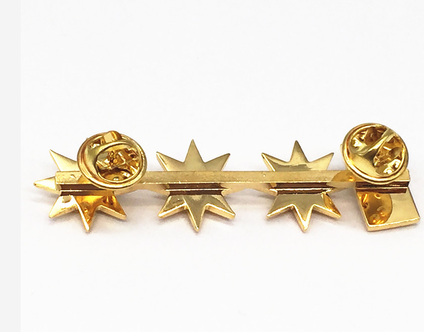 customized size star 3D design metal plating gold lapel pin badges